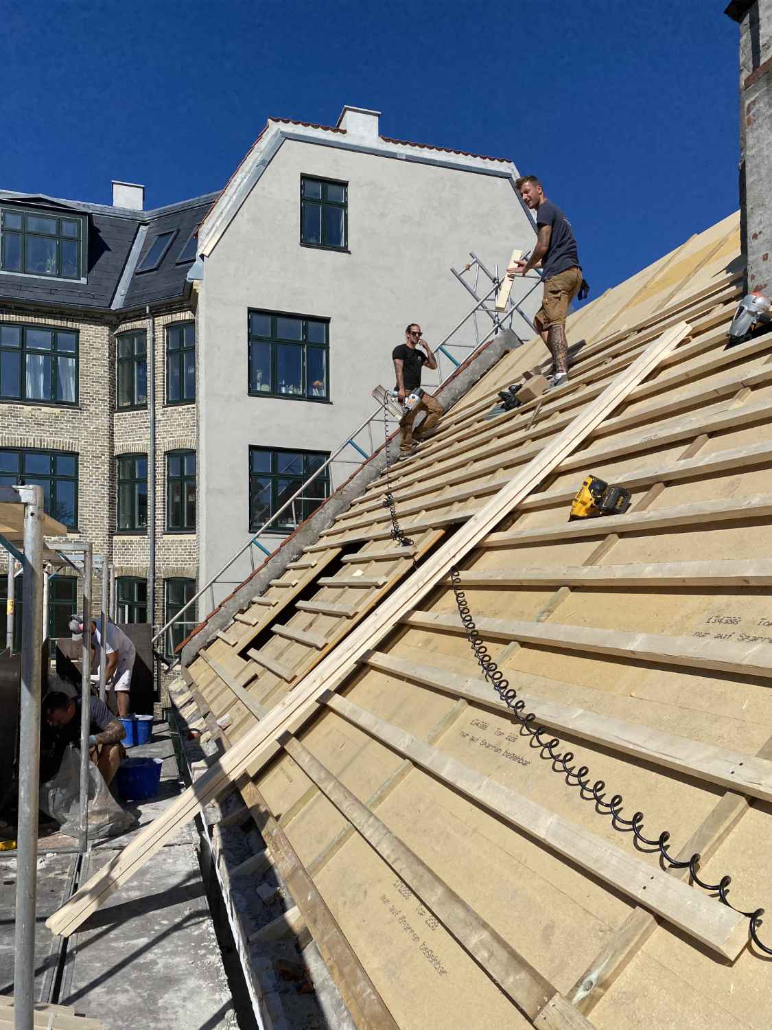 Ombygning af taglejlighed med bæredygtige materialer, København